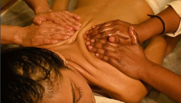 Rishikesh Massage Parlour Porn - Ayurvedic Massage in Rishikesh - Maharishi Ayurveda Retreat